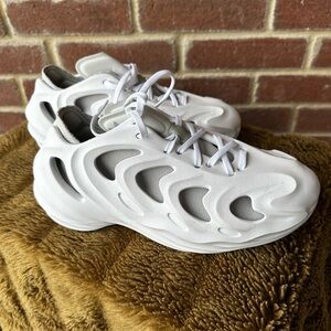 Adidas Adifom Q 8 Women/ 6.5 Men